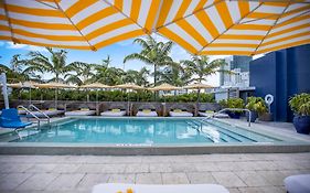 Catalina Hotel And Beach Miami